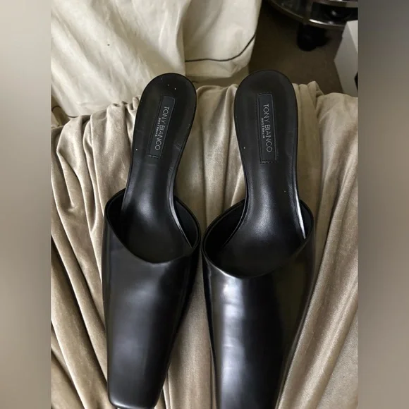 Tony Bianco Sleek Black Mules - Picture 1 of 8